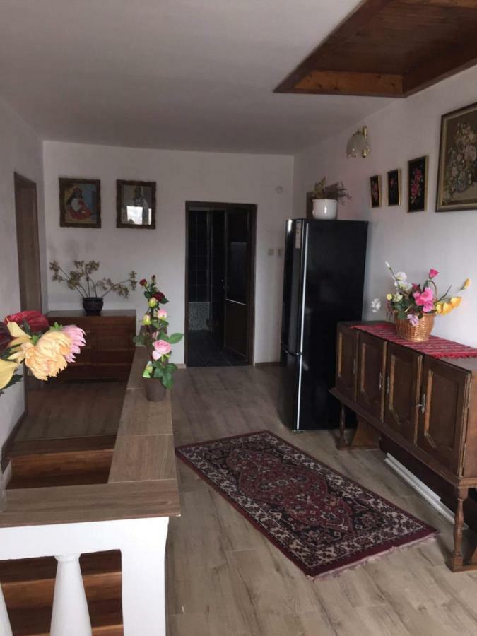 Отель Casa Mirela Турда Экстерьер фото